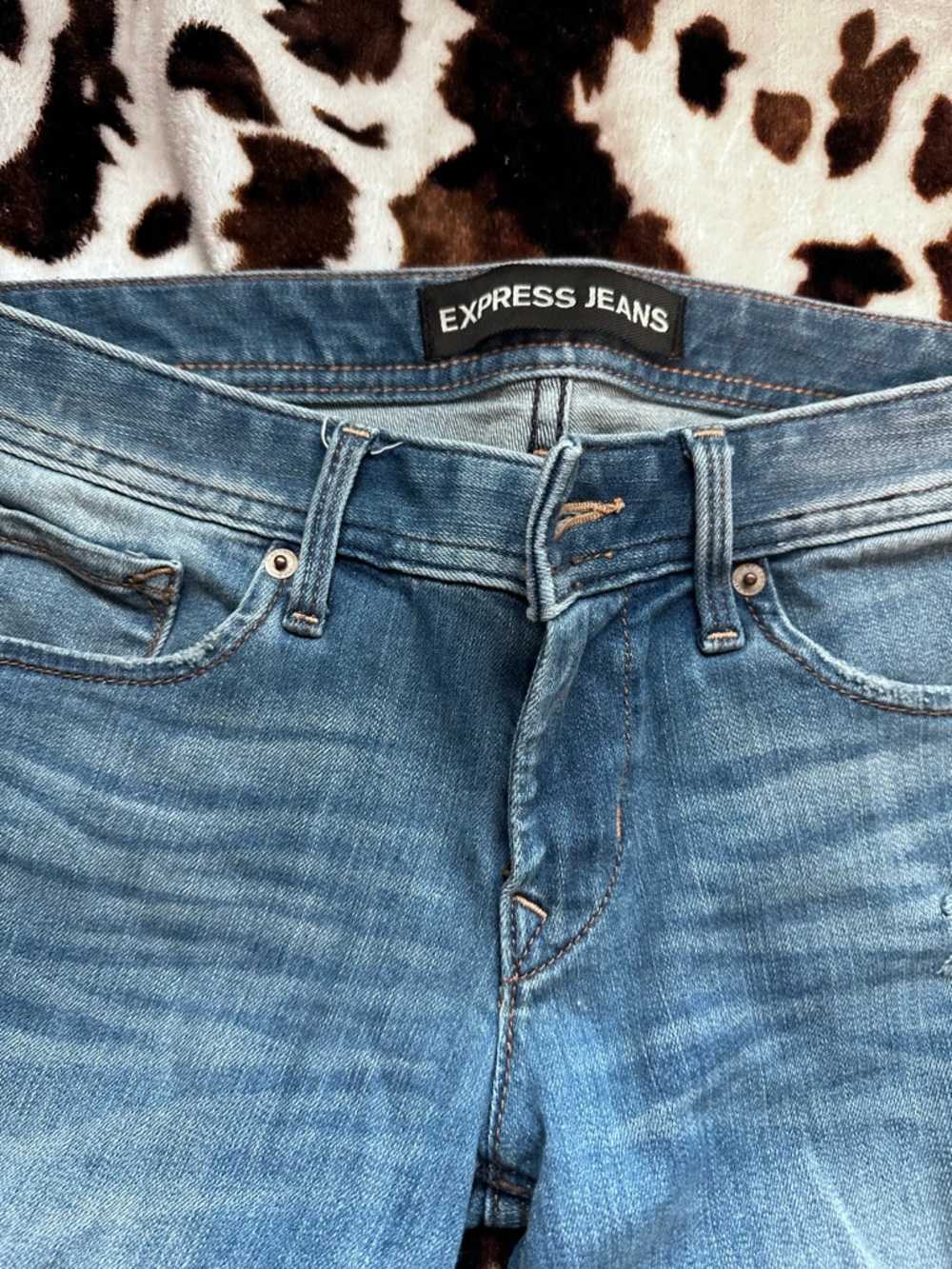 Express Women's High-Rise Medium Blue Jeans